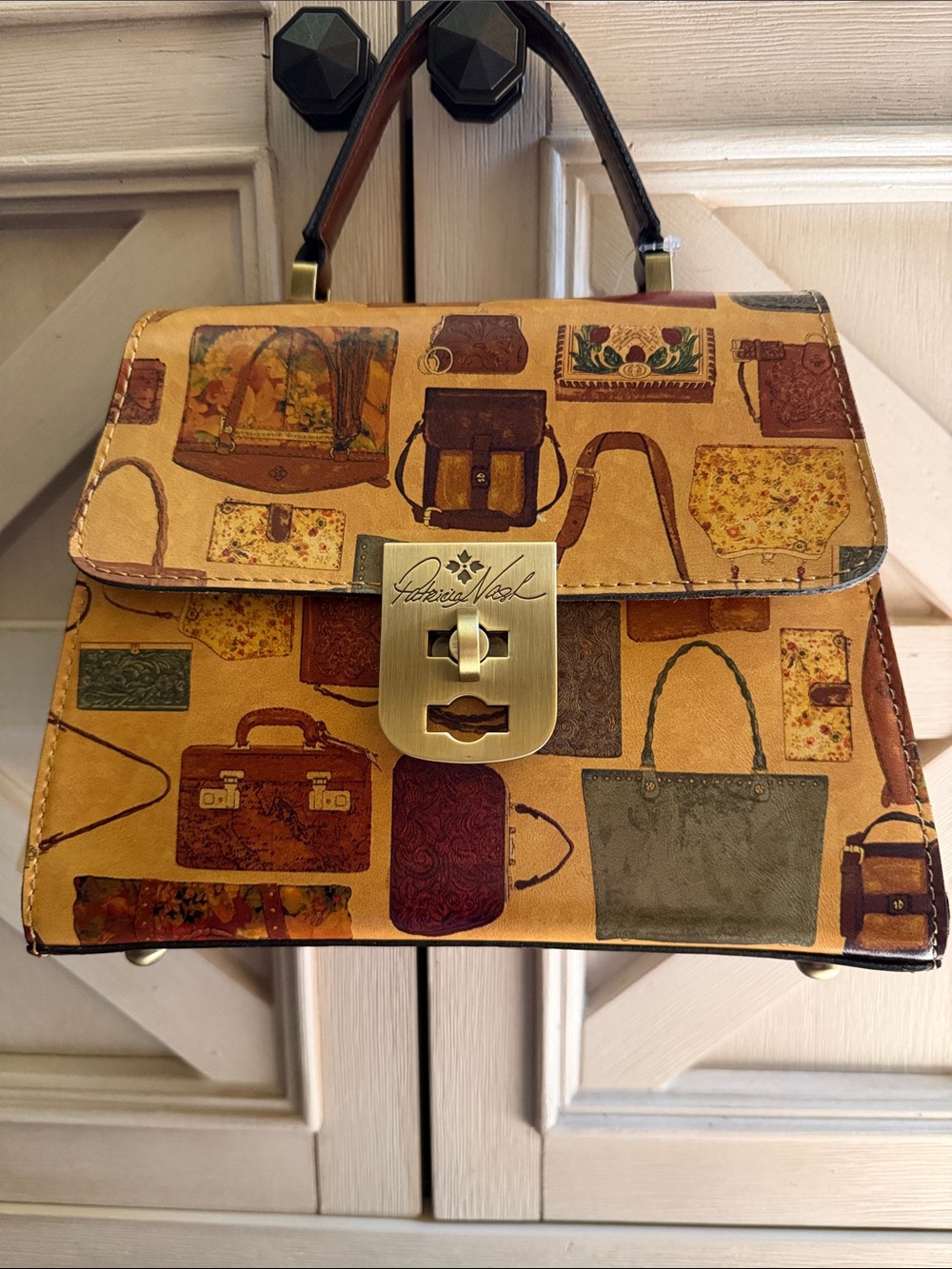 NWT PATRICIA NASH CHAUNY HANDBAG LEATHER ( Patscloset)